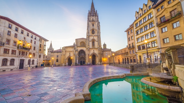 Het klimaat van Oviedo en de beste reistijd