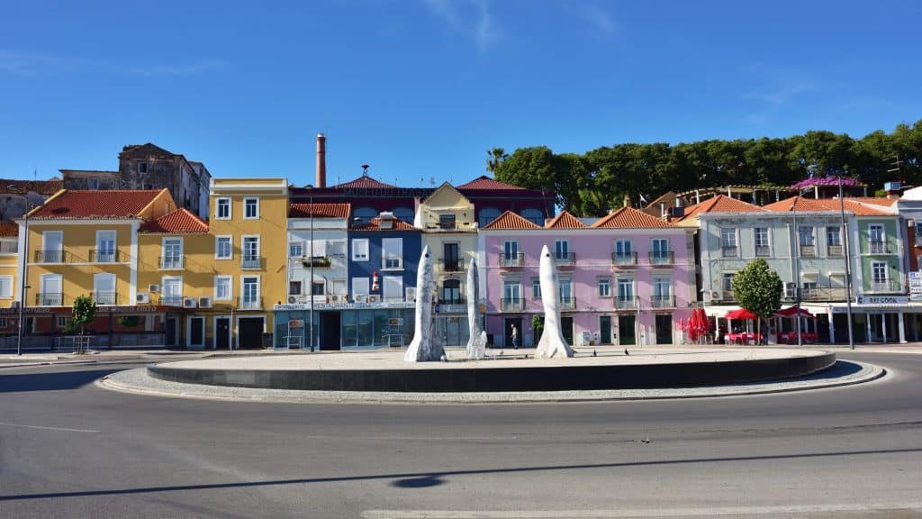 Weer in Setúbal in juni 2025: temperatuur, zon en neerslag