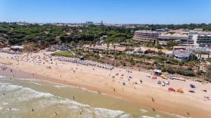 Het weer in Olhos de Água, Portugal in juli 2022