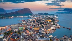 Het weer in Ålesund, Noorwegen in maart 2016