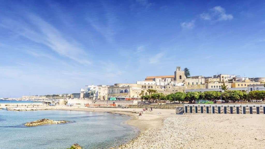 Weer in Otranto in december 2025: temperatuur, zon en neerslag