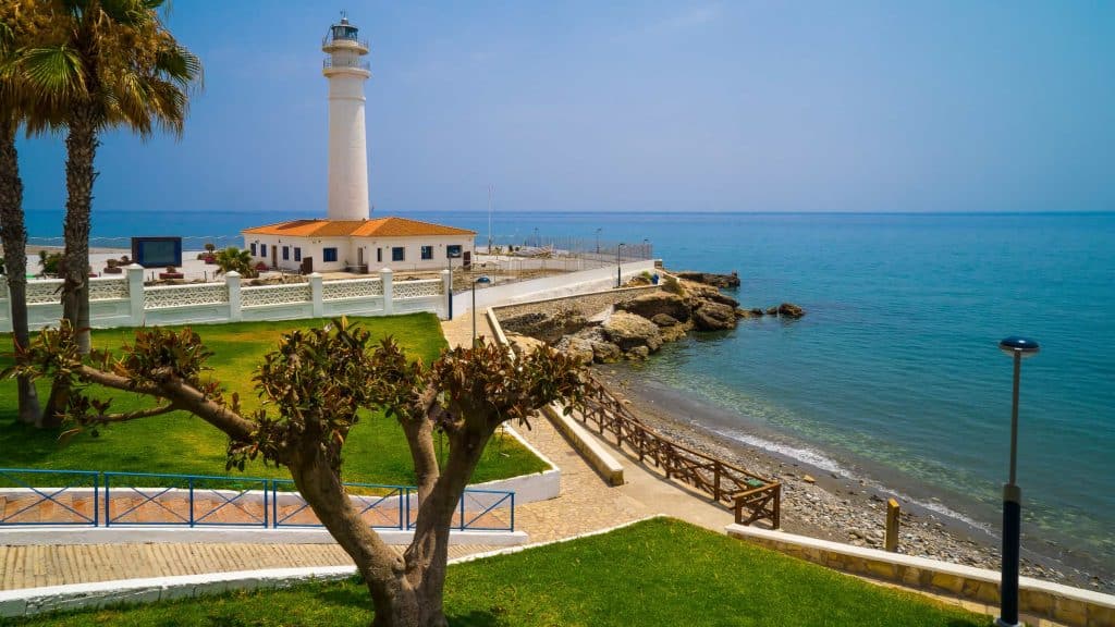 Weer in Torrox in september 2025: temperatuur, zon en neerslag