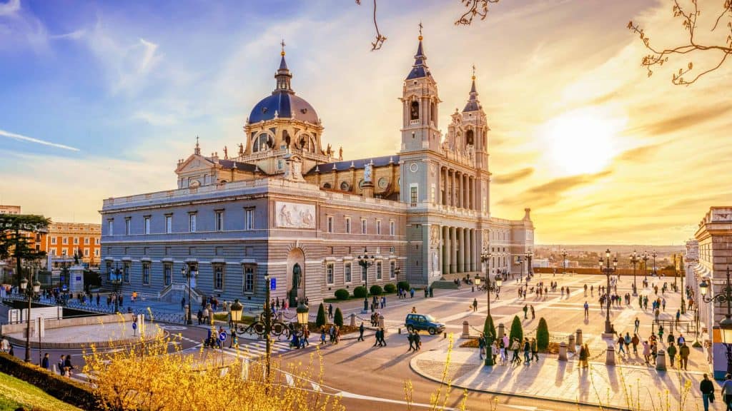 Het klimaat van Madrid, temperaturen, zon & beste reistijd