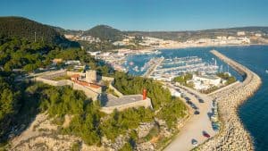 Het weer in Sesimbra, Portugal in april 2019