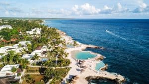 Weer in Bayahibe, Dominicaanse Republiek in augustus 2016: temperatuur, zon en neerslag