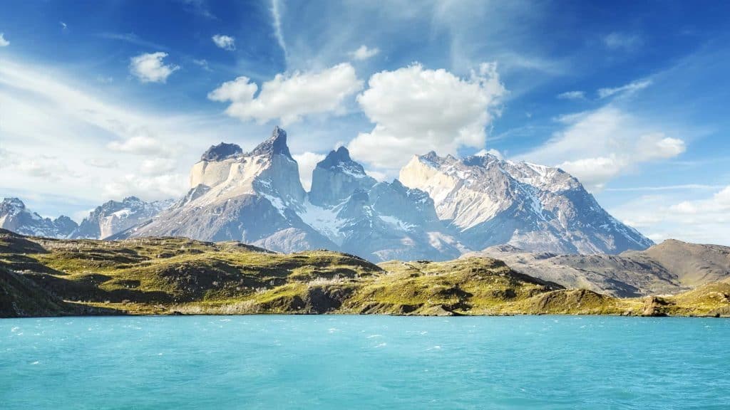 Weer in Nationaal park Torres del Paine in april 2025: temperatuur, zon en neerslag