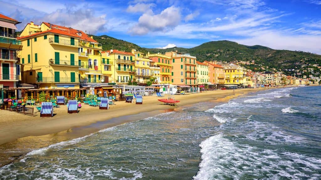 Weer in Alassio in mei 2025: temperatuur, zon en neerslag
