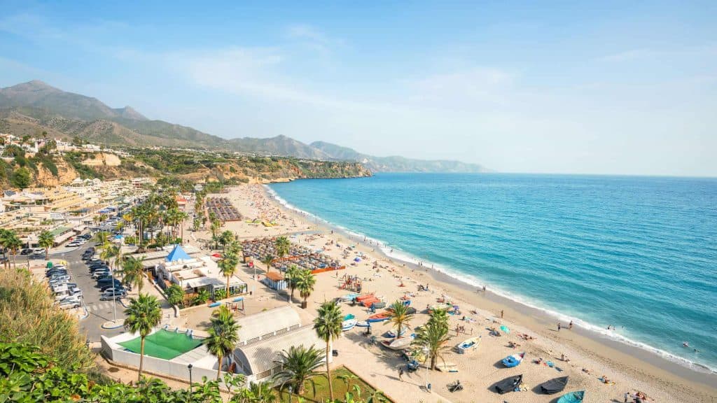 Weer in Costa Tropical in juni 2025: temperatuur, zon en neerslag
