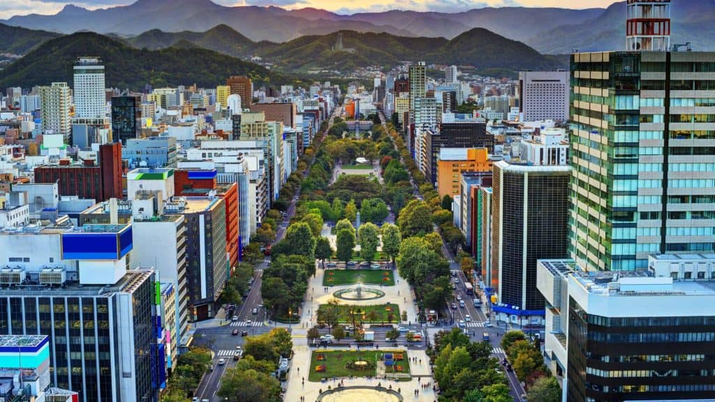 Weer in Sapporo in februari 2026: temperatuur, zon en neerslag